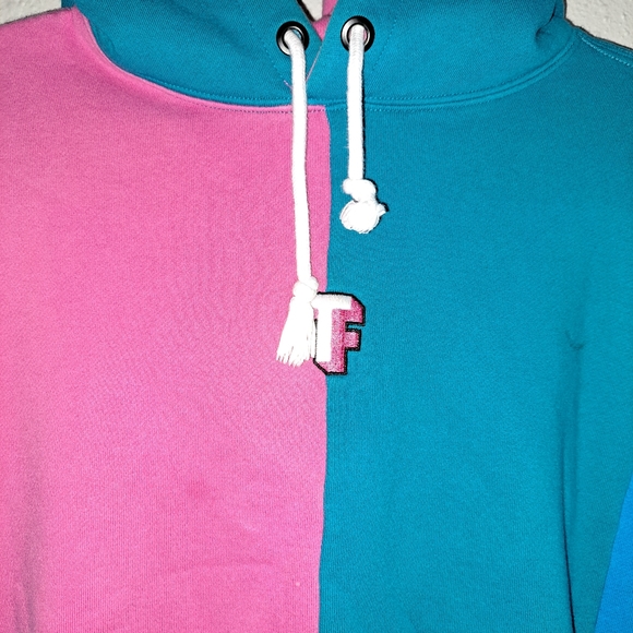 Teddy French Color Block Hooded Sweater - Picture 6 of 10